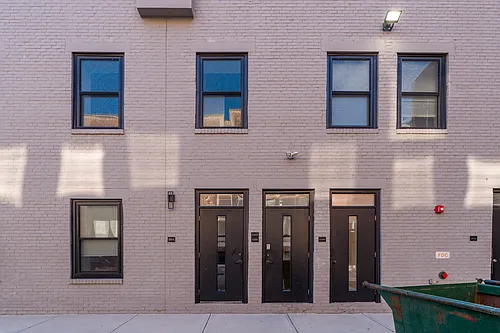 2700 E Auburn St #G203 Photo 1