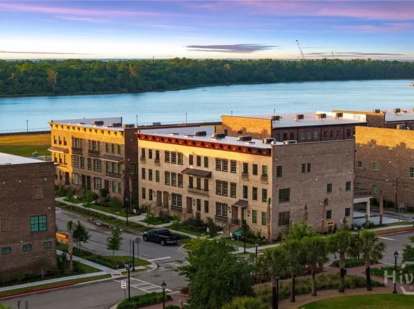 352 Eastern Wharf Avenue, Savannah, GA 31401