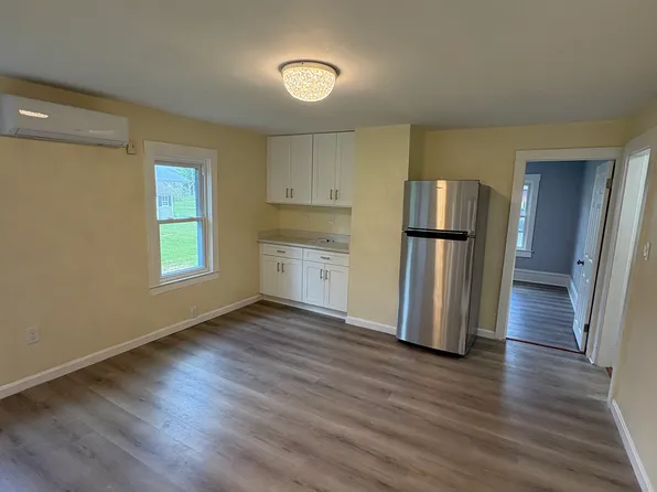 18 Aldrich Rd Unit 1, Bridgewater, MA 02324