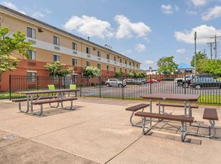 1805 Sveterans Pkwy #14772113, Bloomington, IL 61701