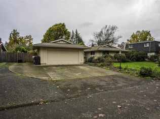 1227 NE Springwood Dr, Albany, OR 97321