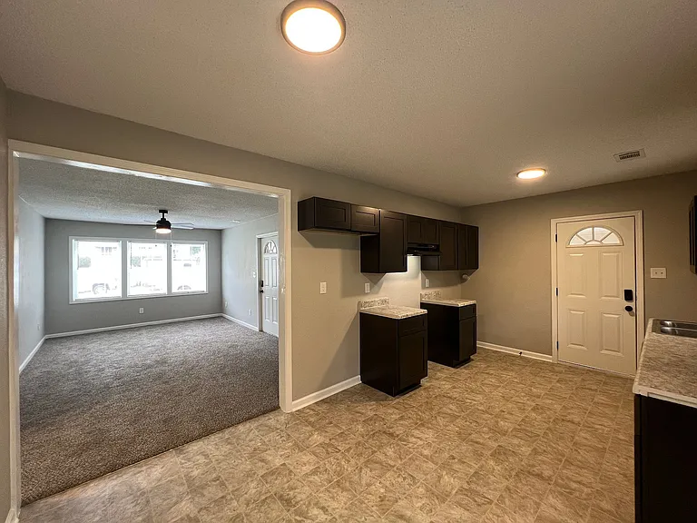 1160 Mount Vernon Rd — Photo 5
