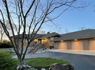 930 S Country Club Rd, Columbus, IN 47201