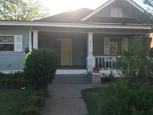 1st image of 2215 Ramsey Ave