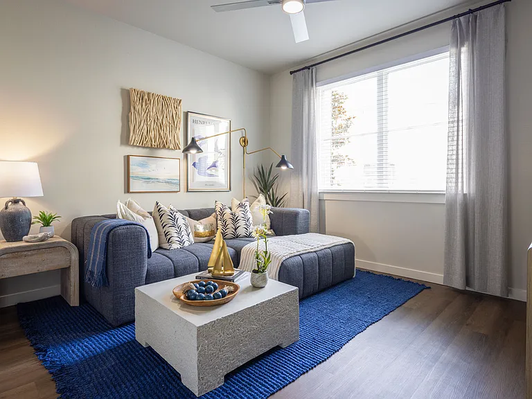 Broadstone Baybrook apartments community photo