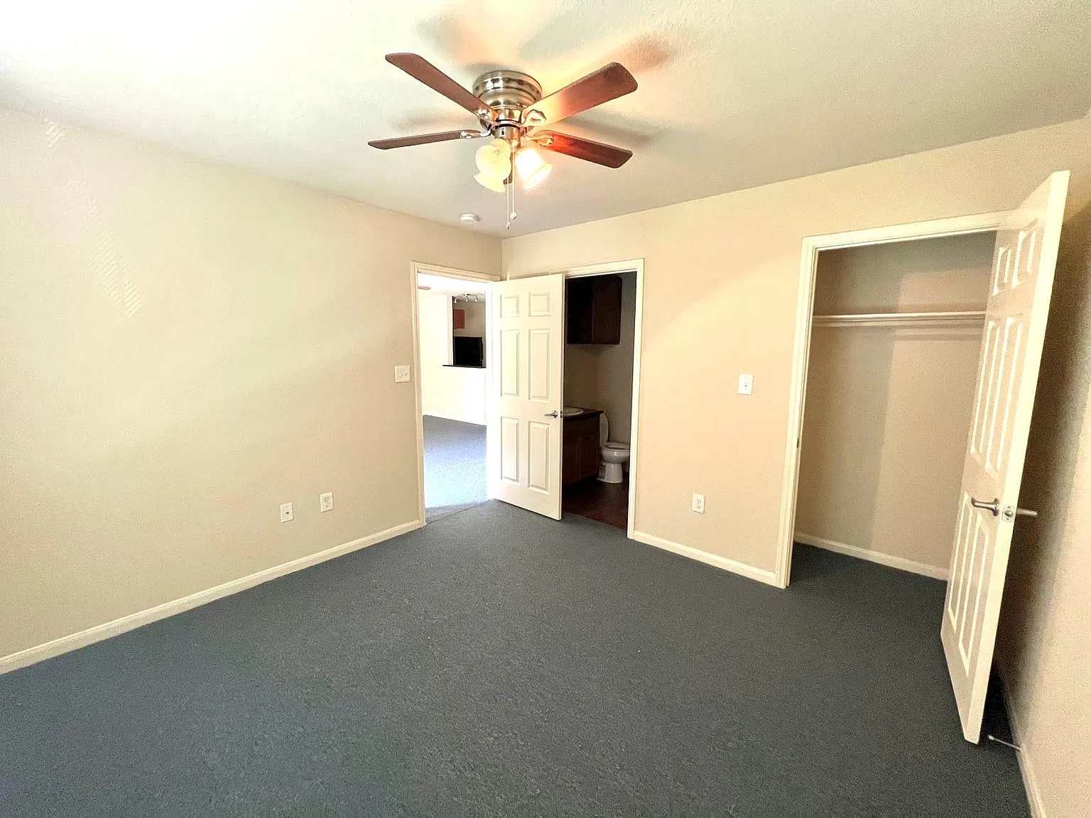 2 bed, 2.0 bath, 780 sqft, $1,150 — Photo 4