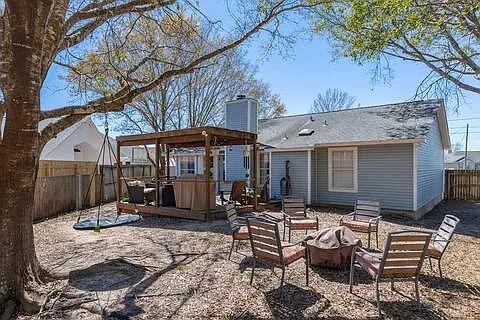 2065 Burjonik Dr — Photo 22