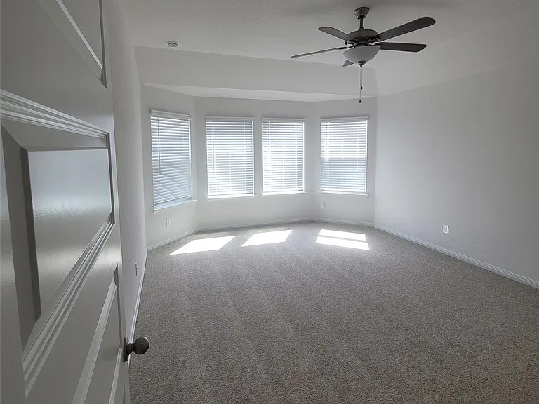 200 Callahan Loop — Photo 6