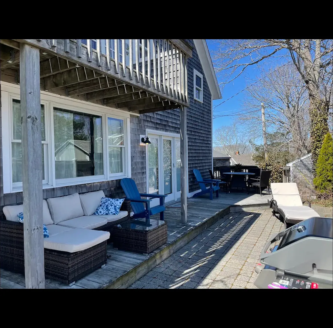 39 Forest Ave — Photo 2