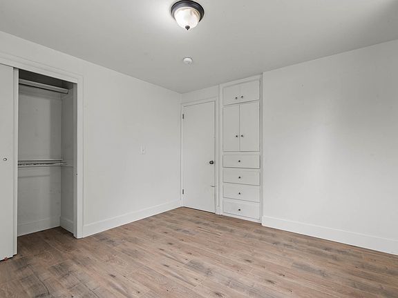 2nd image of 1247 E Sierra Way #1249