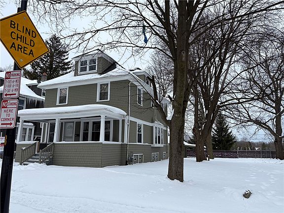 3rd image of 416 Augustine St