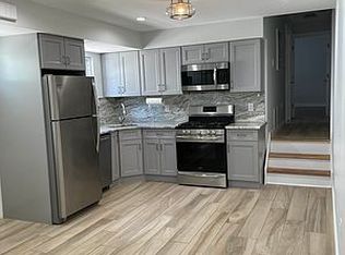 16 Plymouth Rd, Staten Island, NY 10314