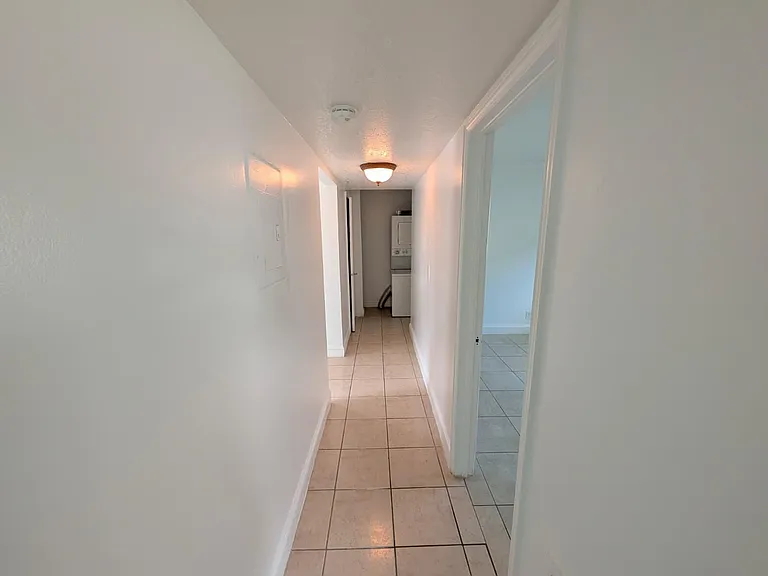817 Lighthouse Dr #B — Photo 7