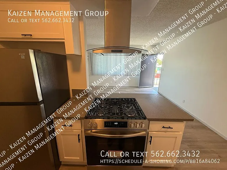 1135 Martin Luther King Jr Ave #5 — Photo 8