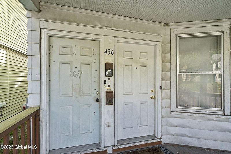 5th image of 436 Delaware Avenue