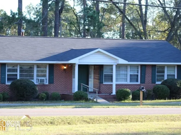 374 E Monroe Ave, Ashburn, GA 31714