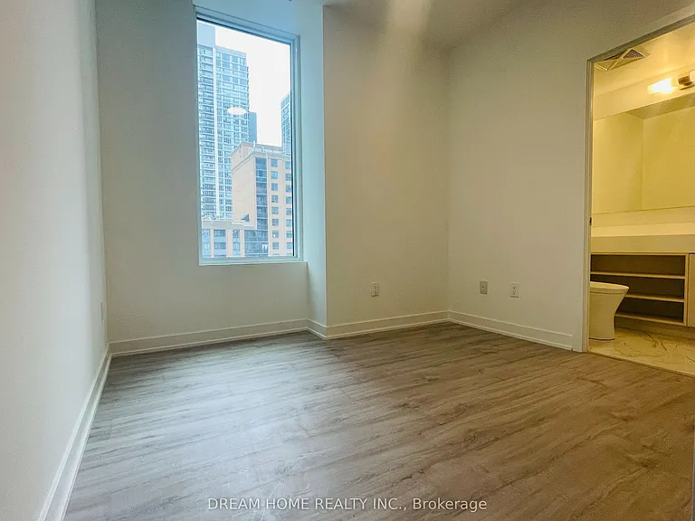 252 Church St #811 — Photo 8