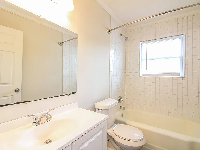 Enclave Oakhurst Village — Photo 28