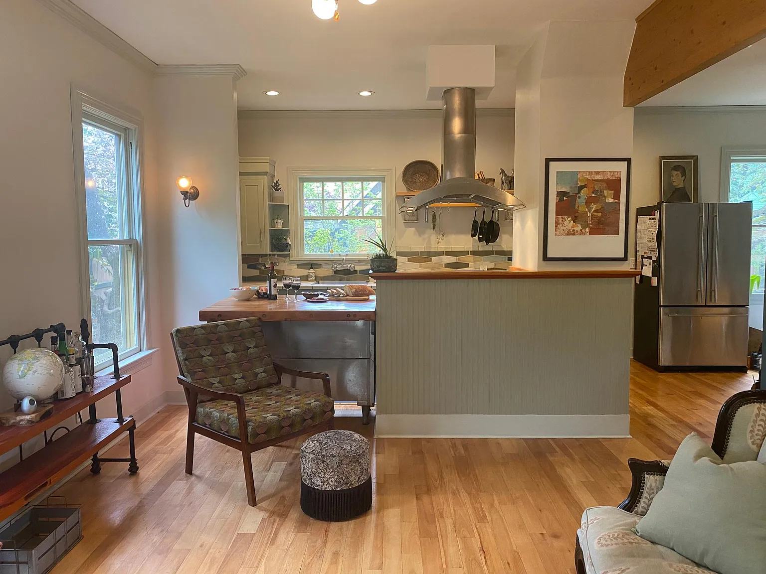 3 bed, 1500 sqft, $3,395 — Photo 3