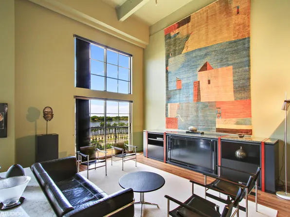 101 N Clematis St APT 505, West Palm Beach, FL 33401
