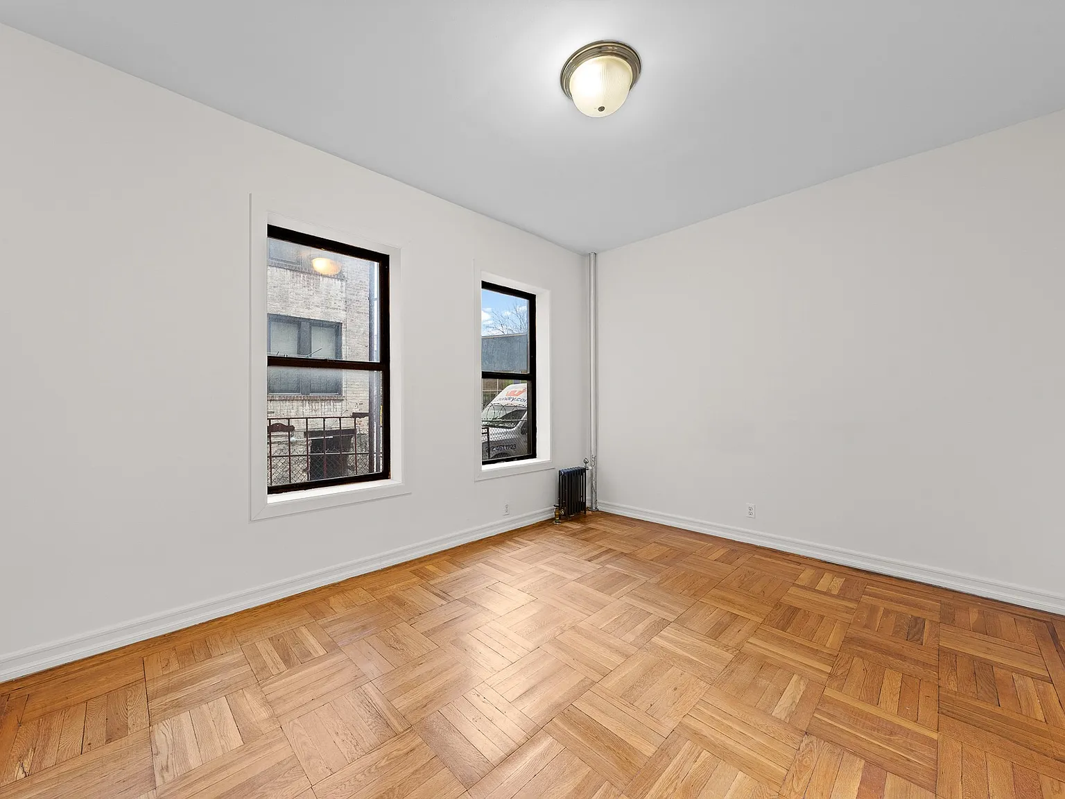 39 East 17th Street — Photo 3