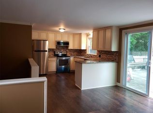 24 Johnson Blvd, Coventry, RI 02816