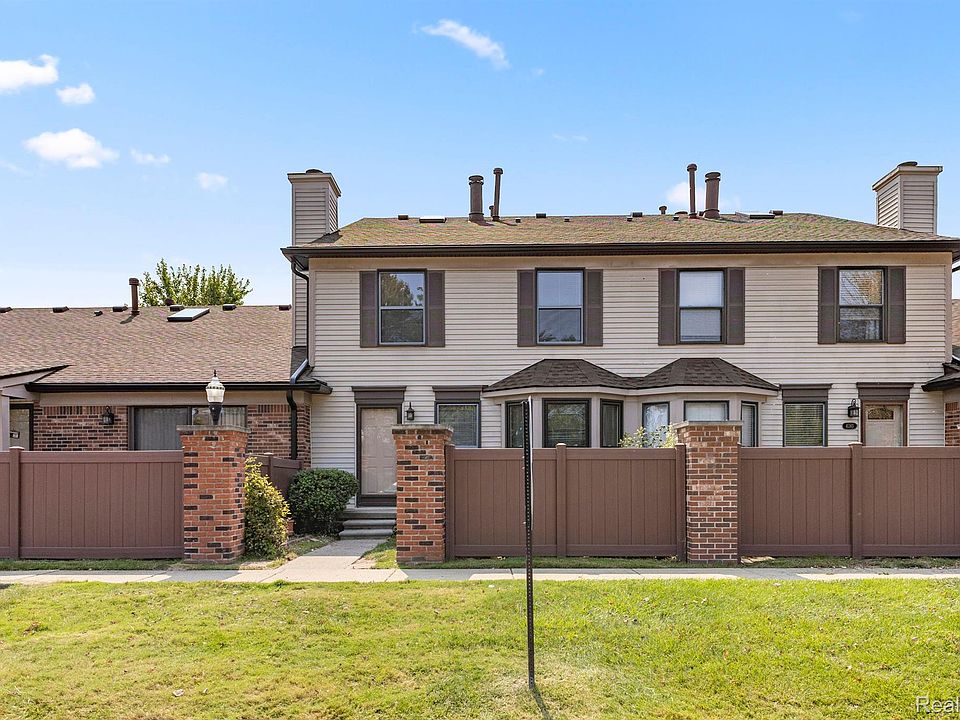 1st image of 41361 Northwind Dr
