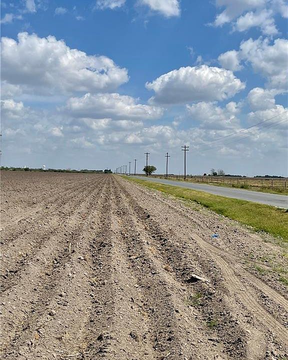 2nd image of Mile 16 Rd