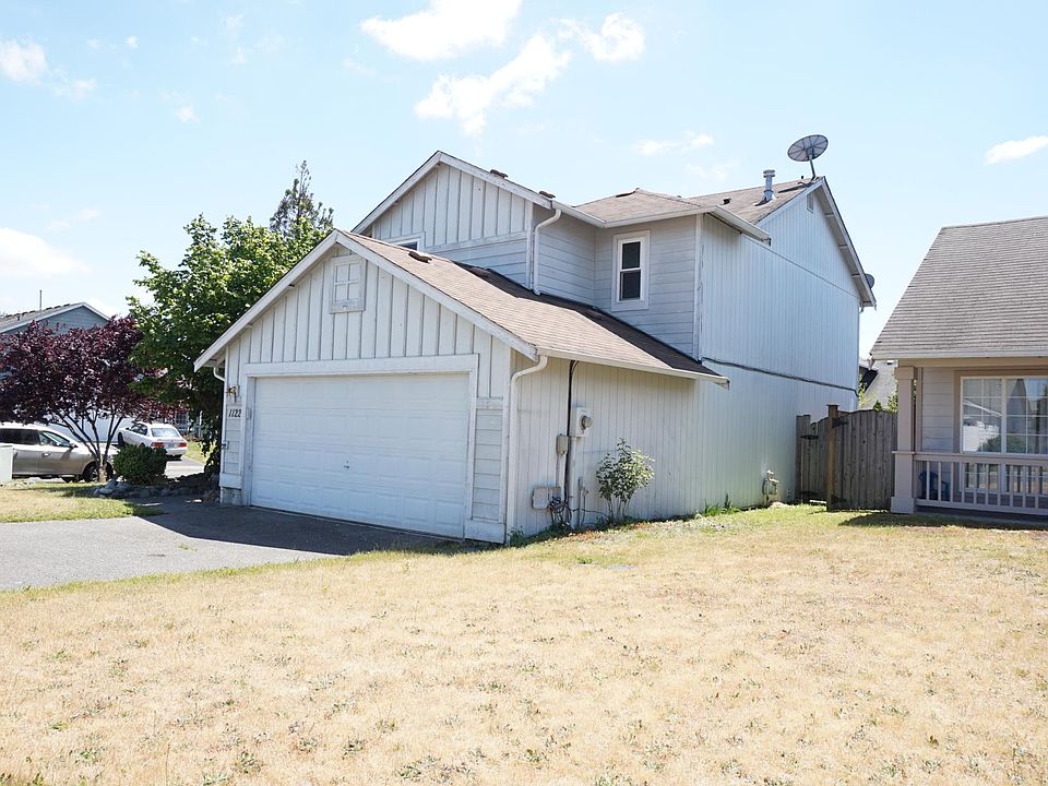 1st image of 1122 200th Street Ct E