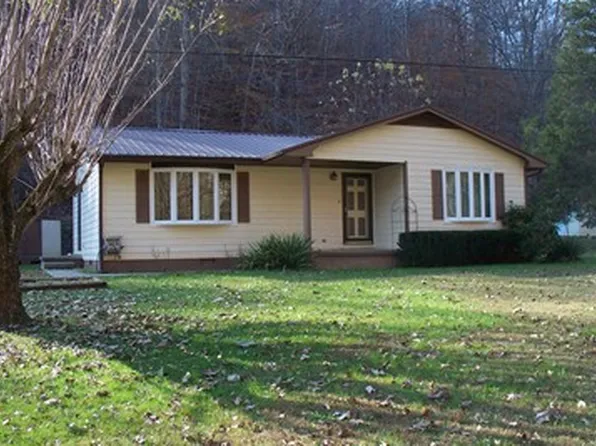 161 Burnt Cabin Br, Stambaugh, KY 41257