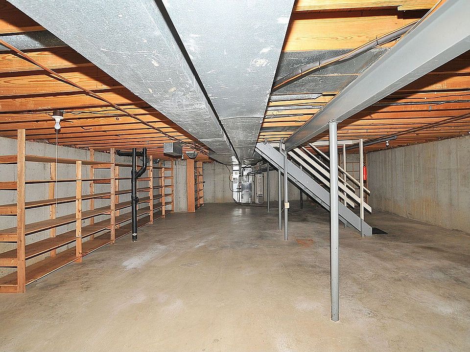 2nd image of 15510 Twingate Dr