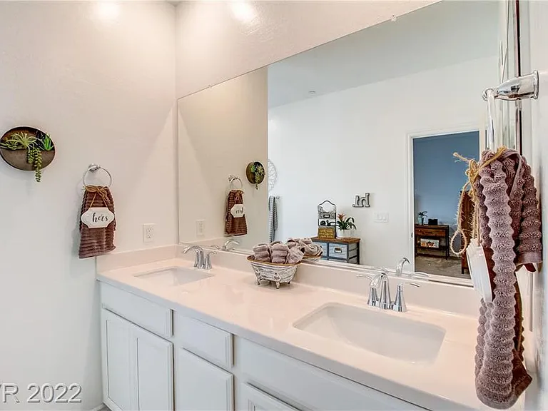 827 E Spring Estates Ave — Photo 46