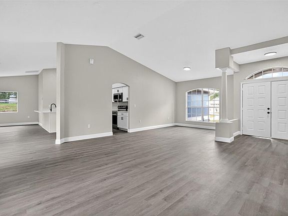 5th image of 10294 Desert Sparrow Ave