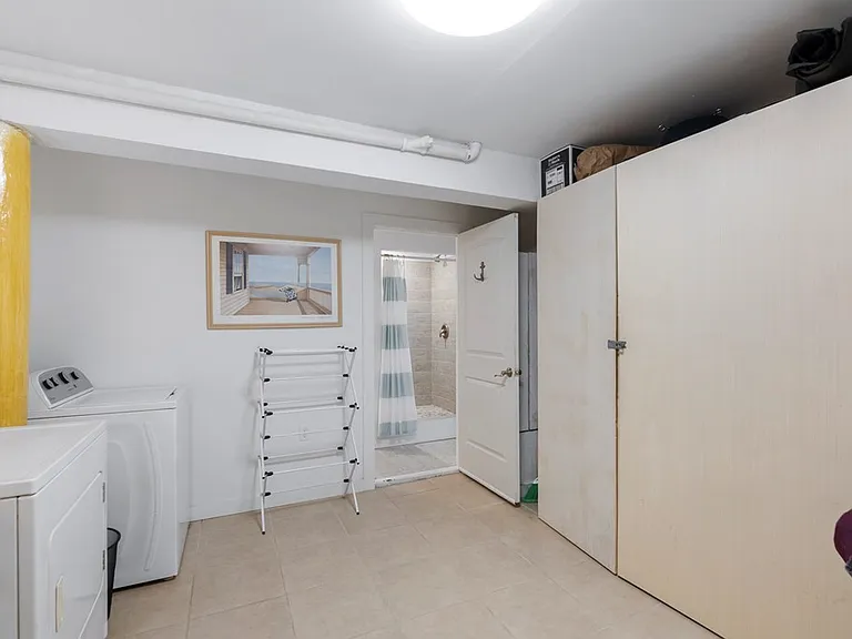 1 Lauderdale Dr — Photo 23