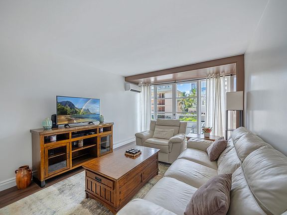5th image of 445 Kaiolu St APT 409