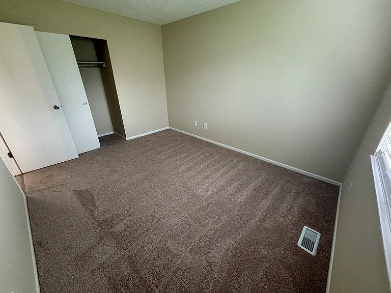 1891 Stoneview Ct — Photo 15