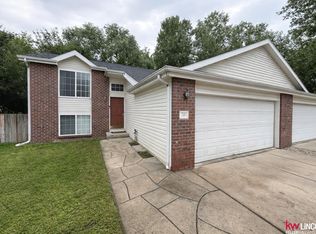 218 Irving St, Lincoln, NE 68521