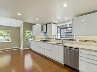 24 Cobblestone Ln, Belmont, CA 94002