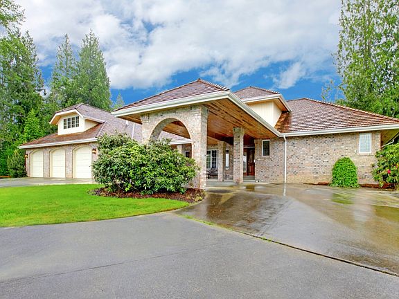 2nd image of 13626 202nd Ave NE