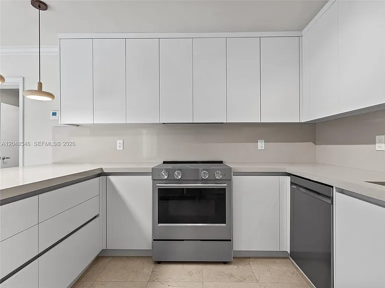 651 S Mashta Dr — Photo 48