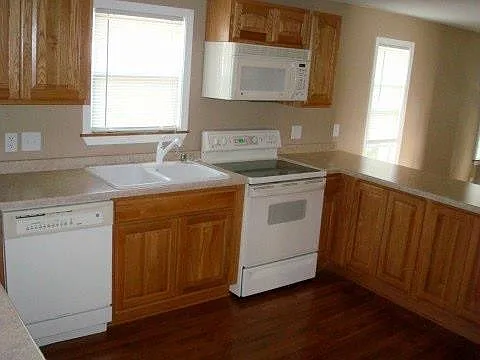 8809 W Rogers St — Photo 3