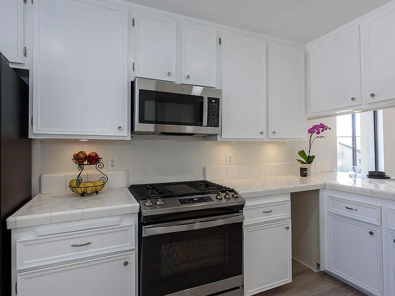6355 Rancho Mission Rd #4 — Photo 5