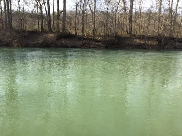 690 Sherry Rd, Jasper, TN 37347