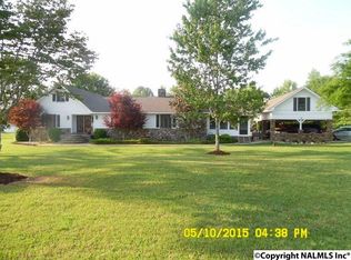 222 Summerset Ln, Gadsden, AL 35903