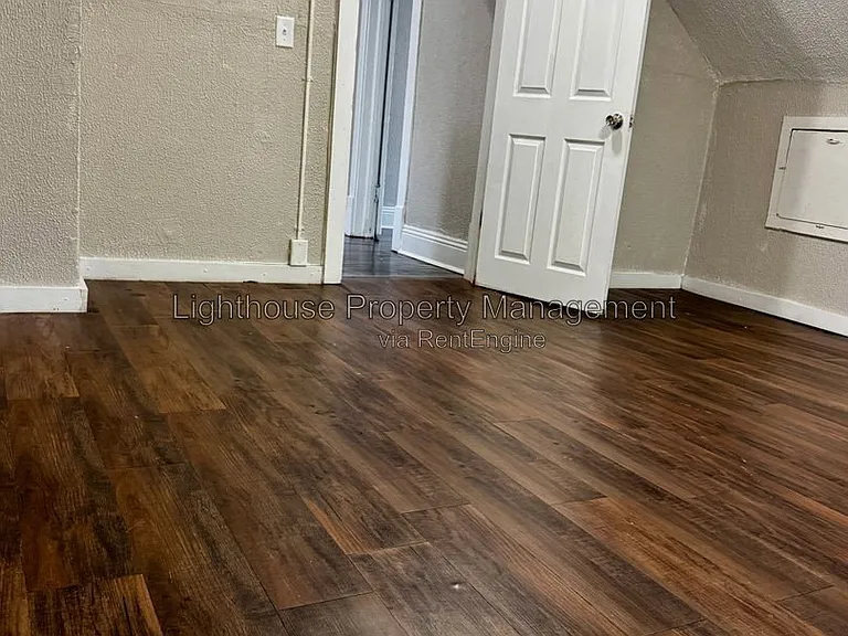 871 Wood St — Photo 16