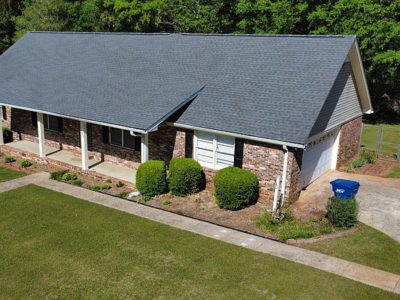 3rd image of 100 Hilltop Dr
