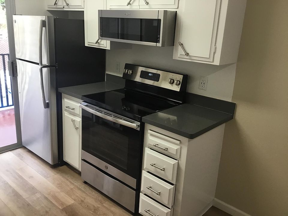 1st image of 225 Richfield Dr #9