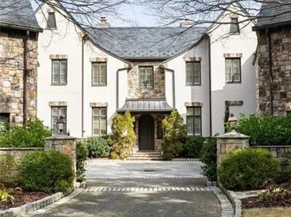 675 W Paces Ferry Rd NW, Atlanta, GA 30327