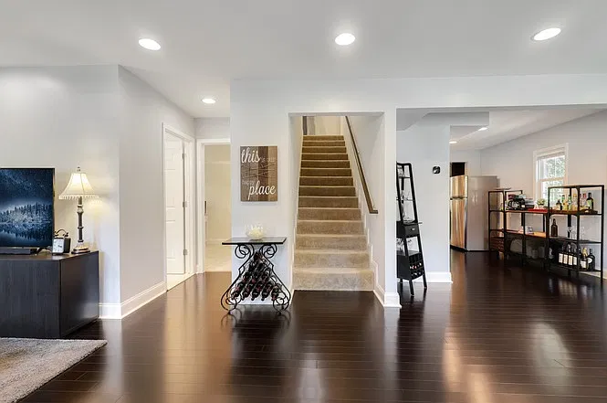 4 bed, 1770 sqft, $2,895 — Photo 3