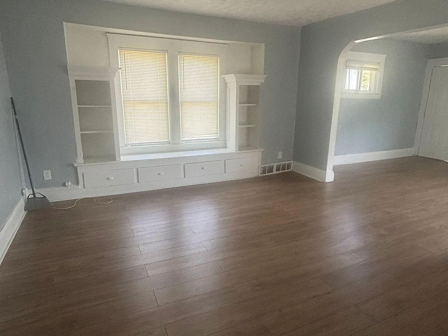 2 bed, 1028 sqft, $1,000 — Photo 3